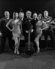 Hot August Nights Cast Pic